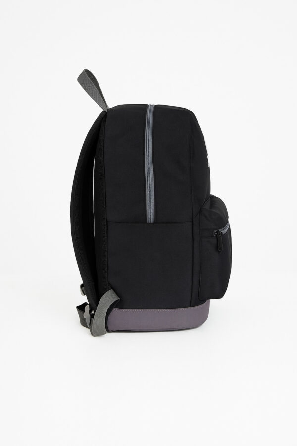 benetton-unisex-siyah-okul-sirt-cantasi-70419-126584.jpg Benetton Unisex Siyah Okul Sırt Çantası 70419