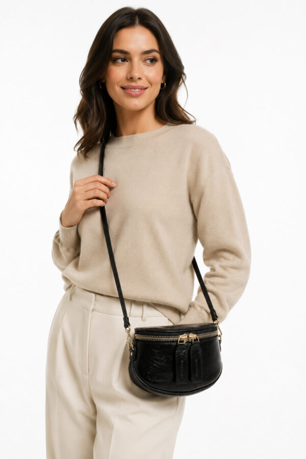 jkln-kadin-body-bag-cantasi-genis-hacimli-gunluk-multi-siyah-canta-im357-9-145590.jpg JKLN Kadın Body Bag Çantası Geniş Hacimli Günlük Multi Siyah Çanta IM357-9