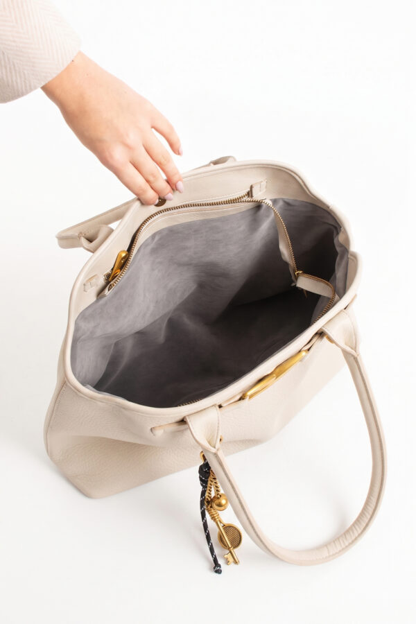 jkln-kadin-omuz-cantasi-genis-hacimli-gunluk-tas-canta-im619-1-144689.jpg JKLN Kadın Omuz Çantası Geniş Hacimli Günlük Taş Çanta IM619-1