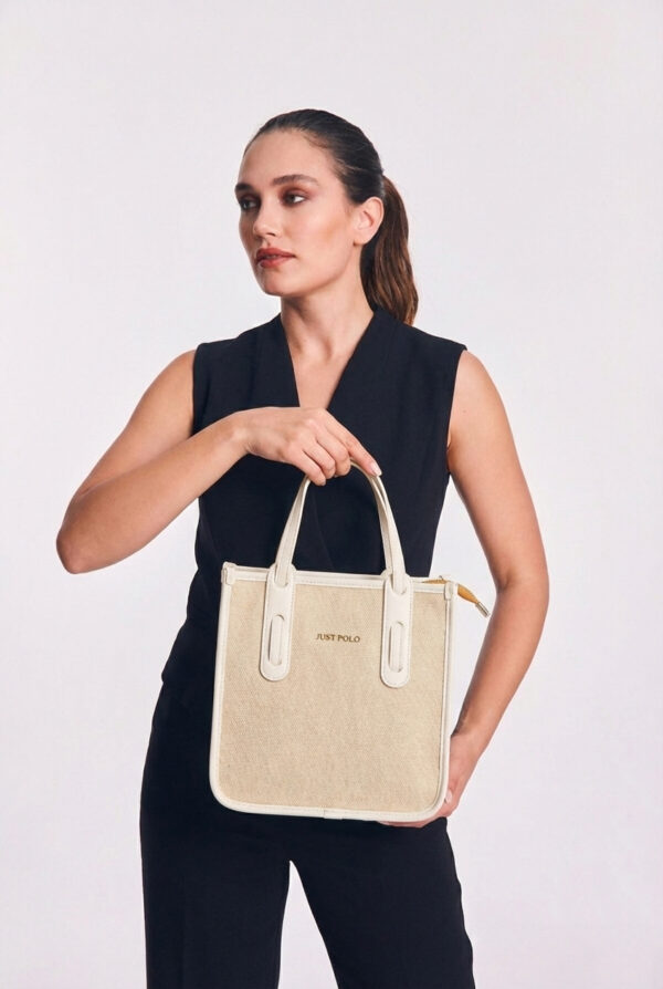 just-polo-capraz-askili-kadin-cantasi-beyaz-6071-131902.jpg Just Polo Çapraz Askılı Kadın Çantası Beyaz 6071