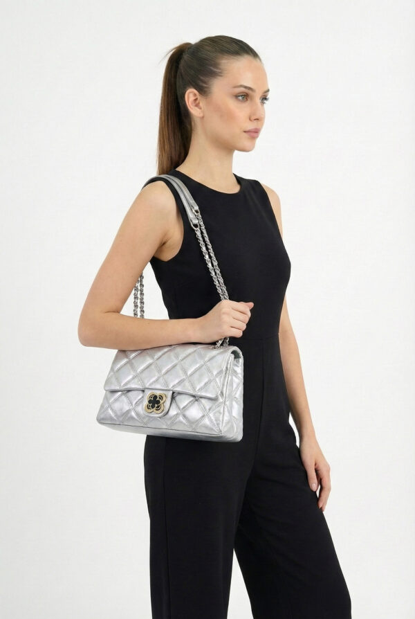 kriste-bell-kadin-omuz-cantasi-gumus-26482-131352.jpg Kriste Bell Kadın Omuz Çantası Gümüş 26482