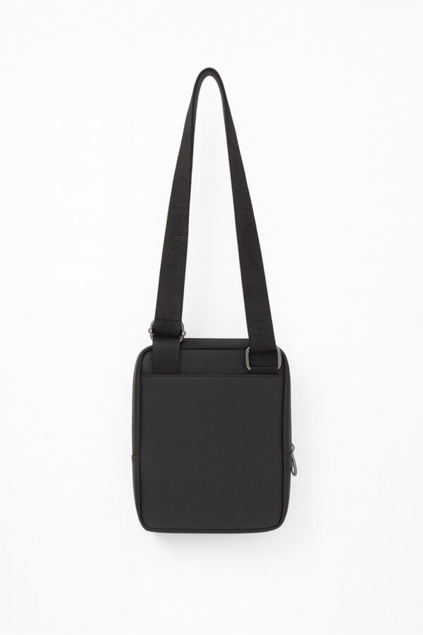 pierre-cardin-erkek-canta-siyah-01pc002011-s-129008.jpg Pierre Cardin Erkek Çanta Siyah 01pc002011-S