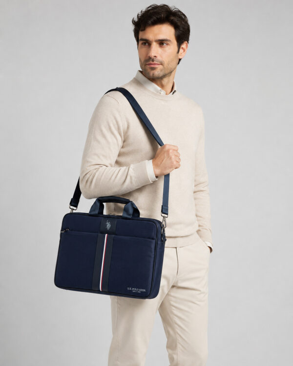 u-s-polo-assn-lacivert-laptop-cantasi-15-6-inc-uyumlu-omuz-askili-evrak-ve-bilgisayar-cantasi-26058-141245.jpg U.S. Polo Assn. Lacivert Laptop Çantası 15.6 İnç Uyumlu Omuz Askılı Evrak ve Bilgisayar Çantası 26058